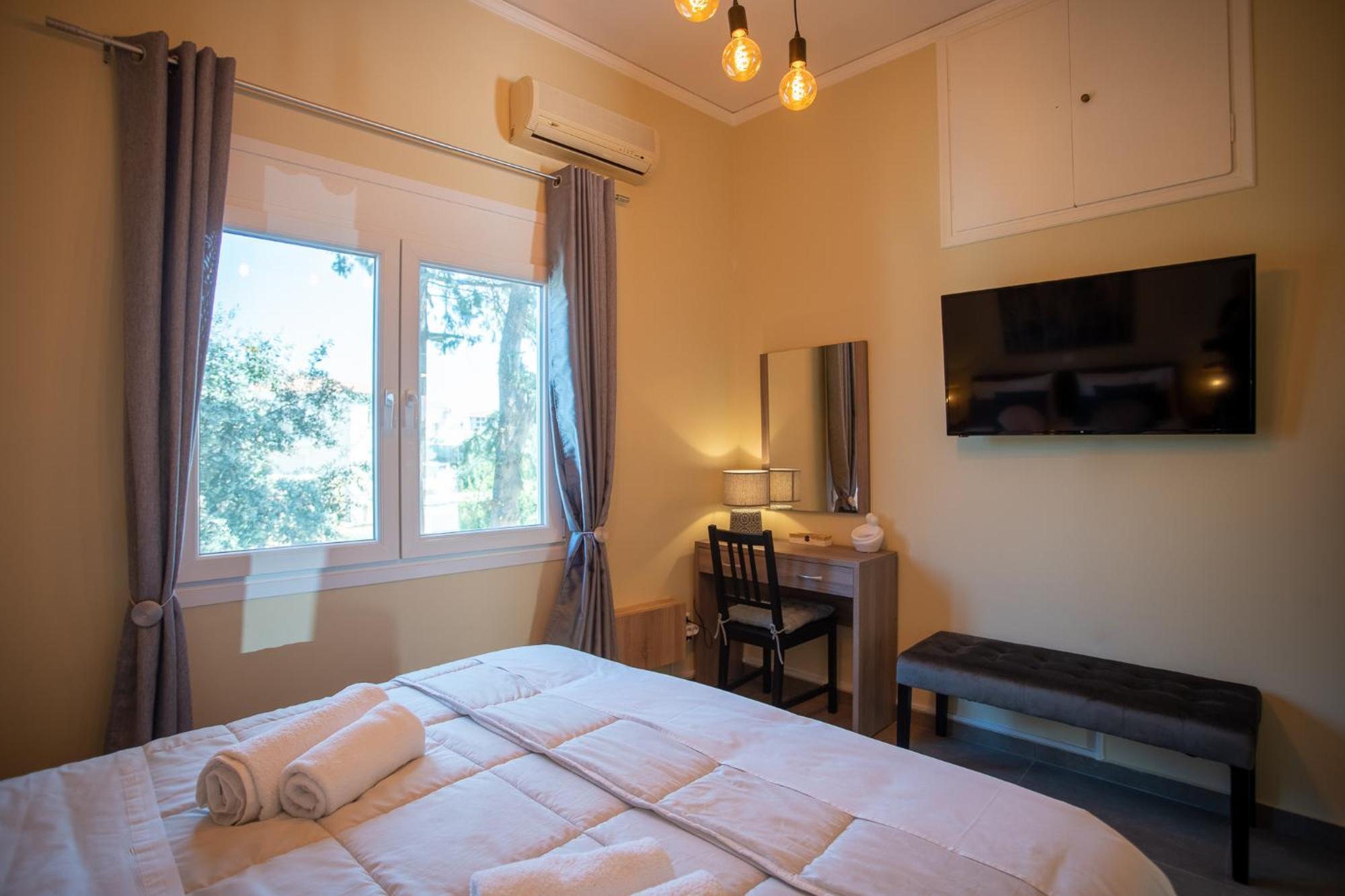 Two Bedroom Apartment, Mytilene Lesvos Экстерьер фото