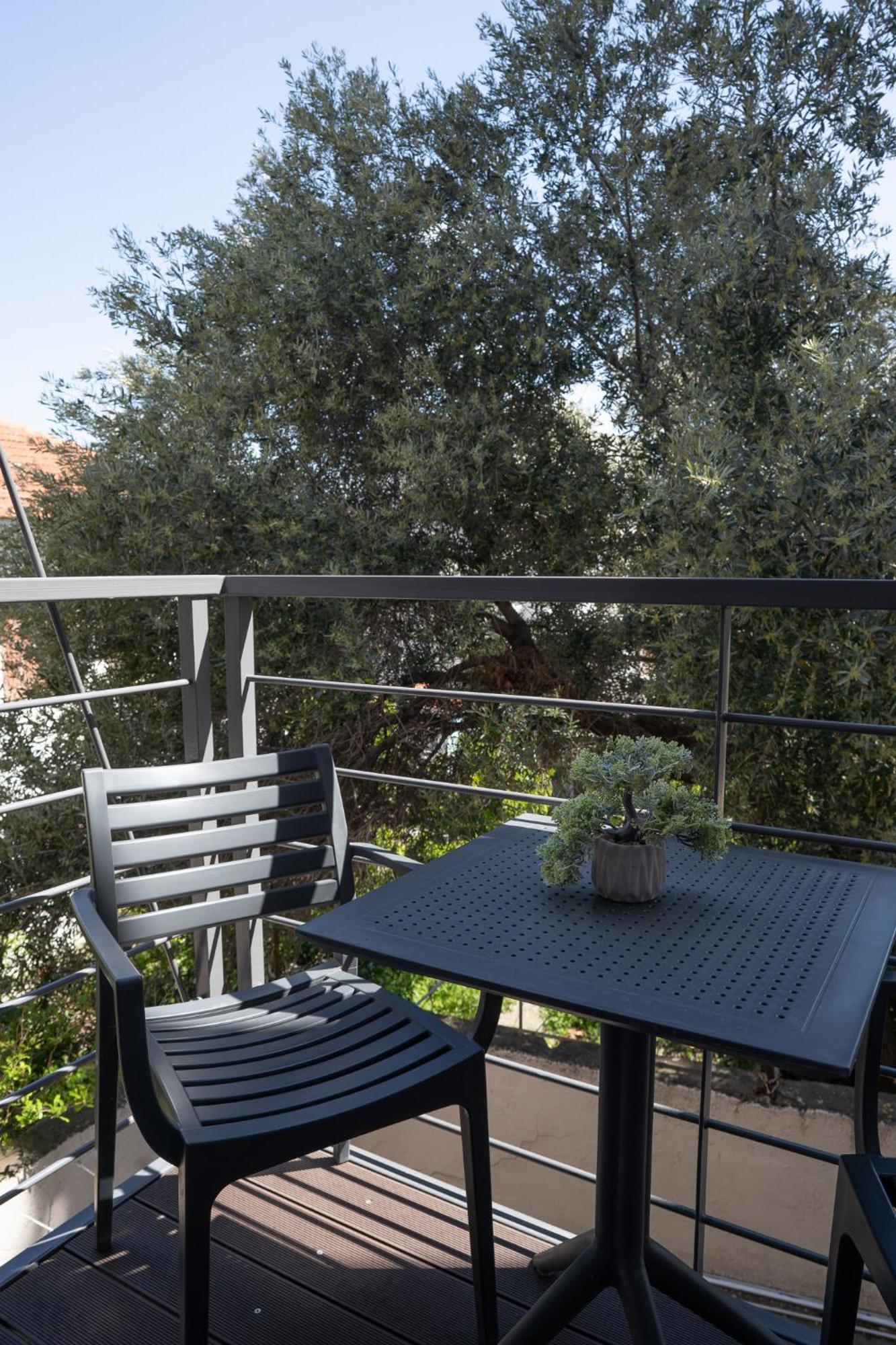 Two Bedroom Apartment, Mytilene Lesvos Экстерьер фото